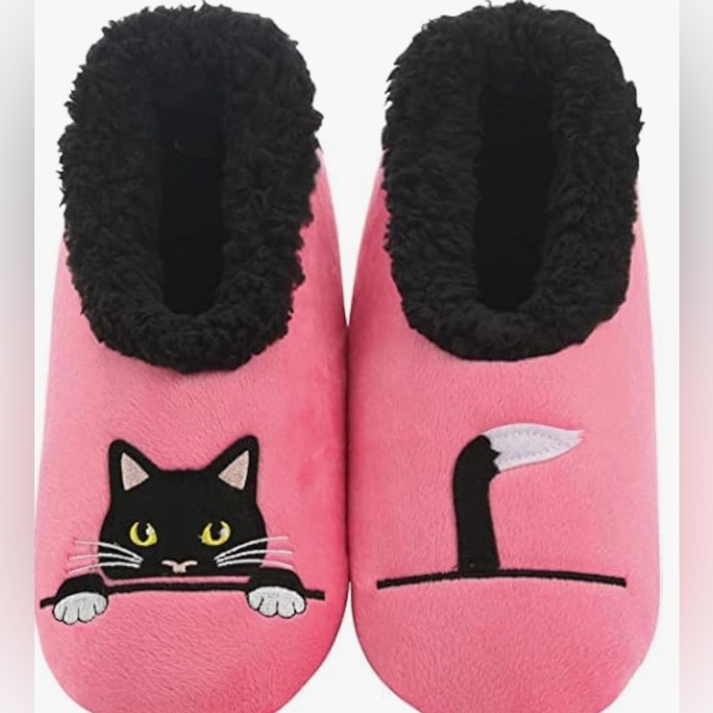 NWT Snoozies Slipper Socks - Non-Slip Fuzzy Cat Slippers for Women size XL 11-12